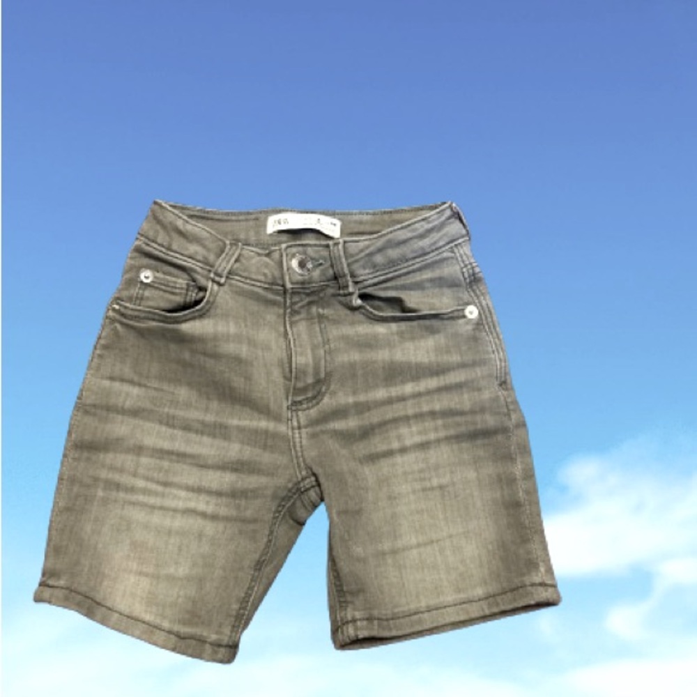 Zara grey denim toddlers shorts size 6 years 116 cm only $9